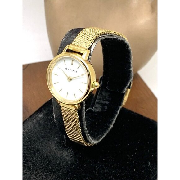 Bering Womens Watch 11022-334 Quartz White Dial Gold Stainless Steel Petite 22mm - Picture 2 of 14
